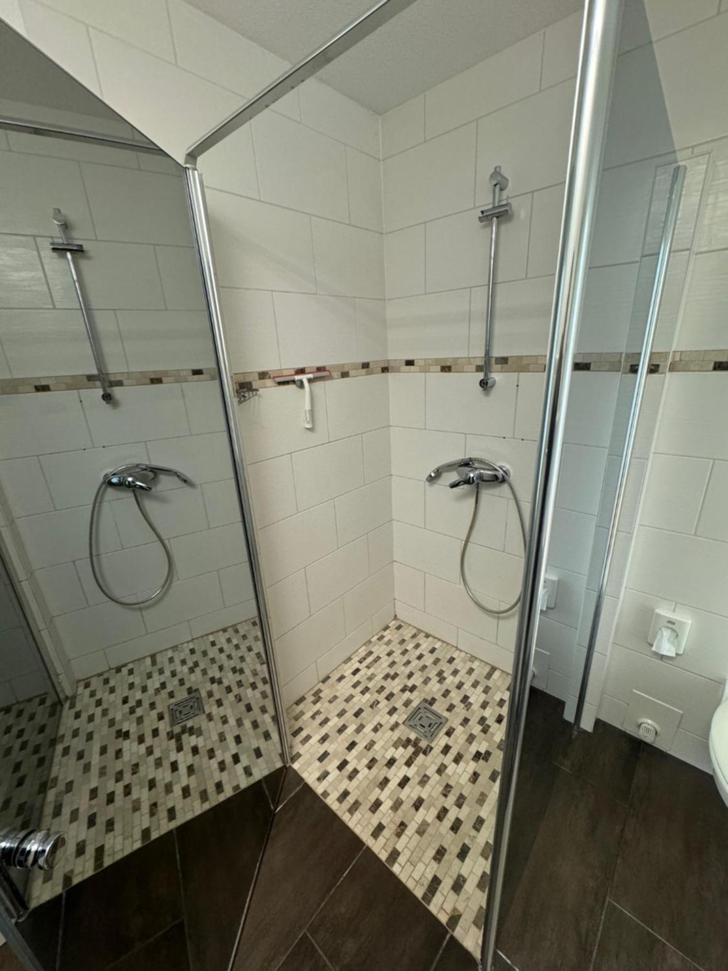 Skypension Schönefeld Εξωτερικό φωτογραφία