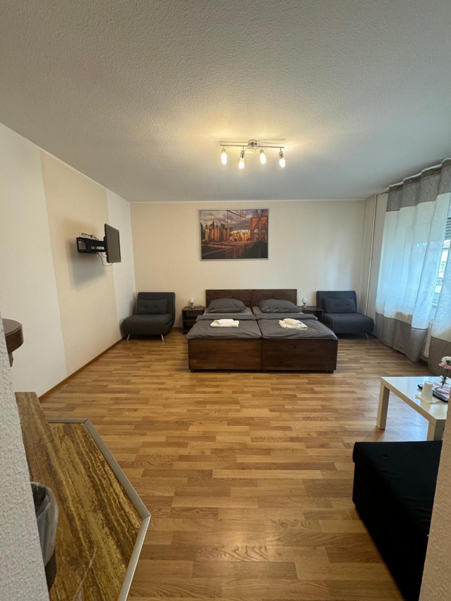 Skypension Schönefeld Εξωτερικό φωτογραφία